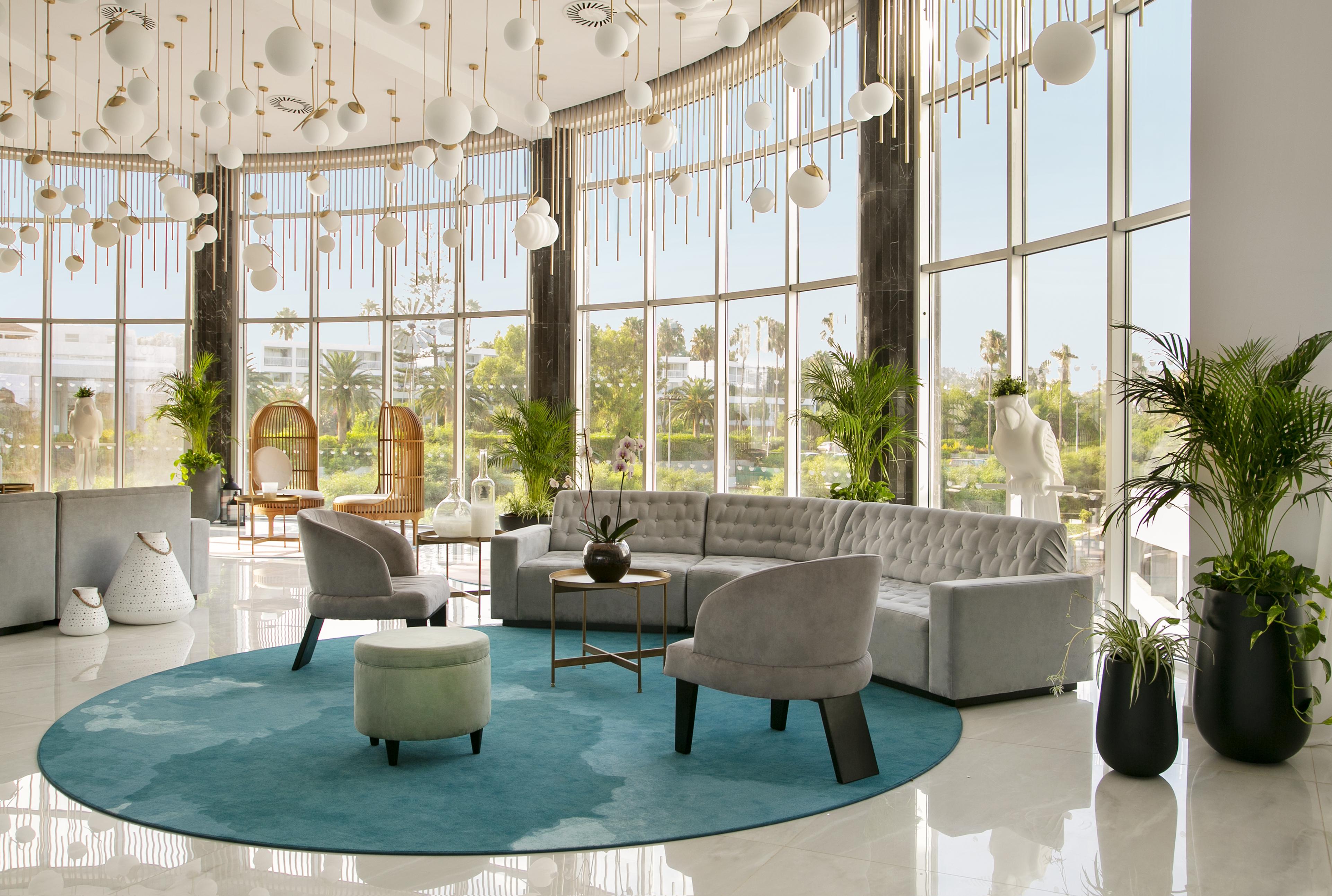 Nissiblu Beach Resort Ajía Nápa Kültér fotó The lobby of the hotel